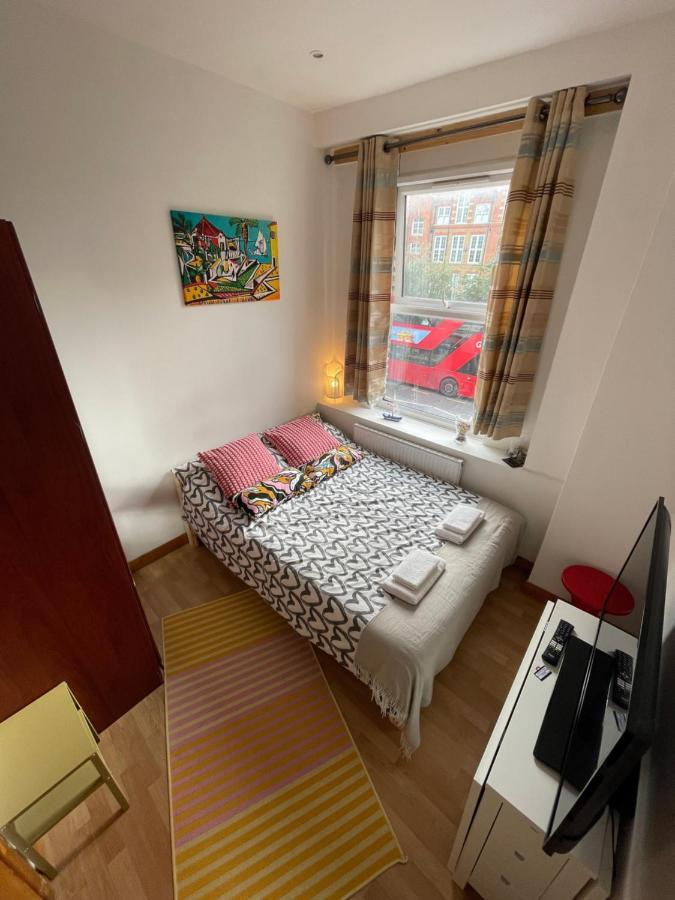 Spacious Family Flat Лондон Екстериор снимка
